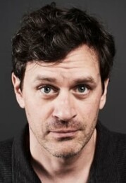 Tom Everett Scott